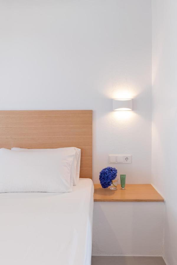 White Cliff Naousa Ngoại thất bức ảnh