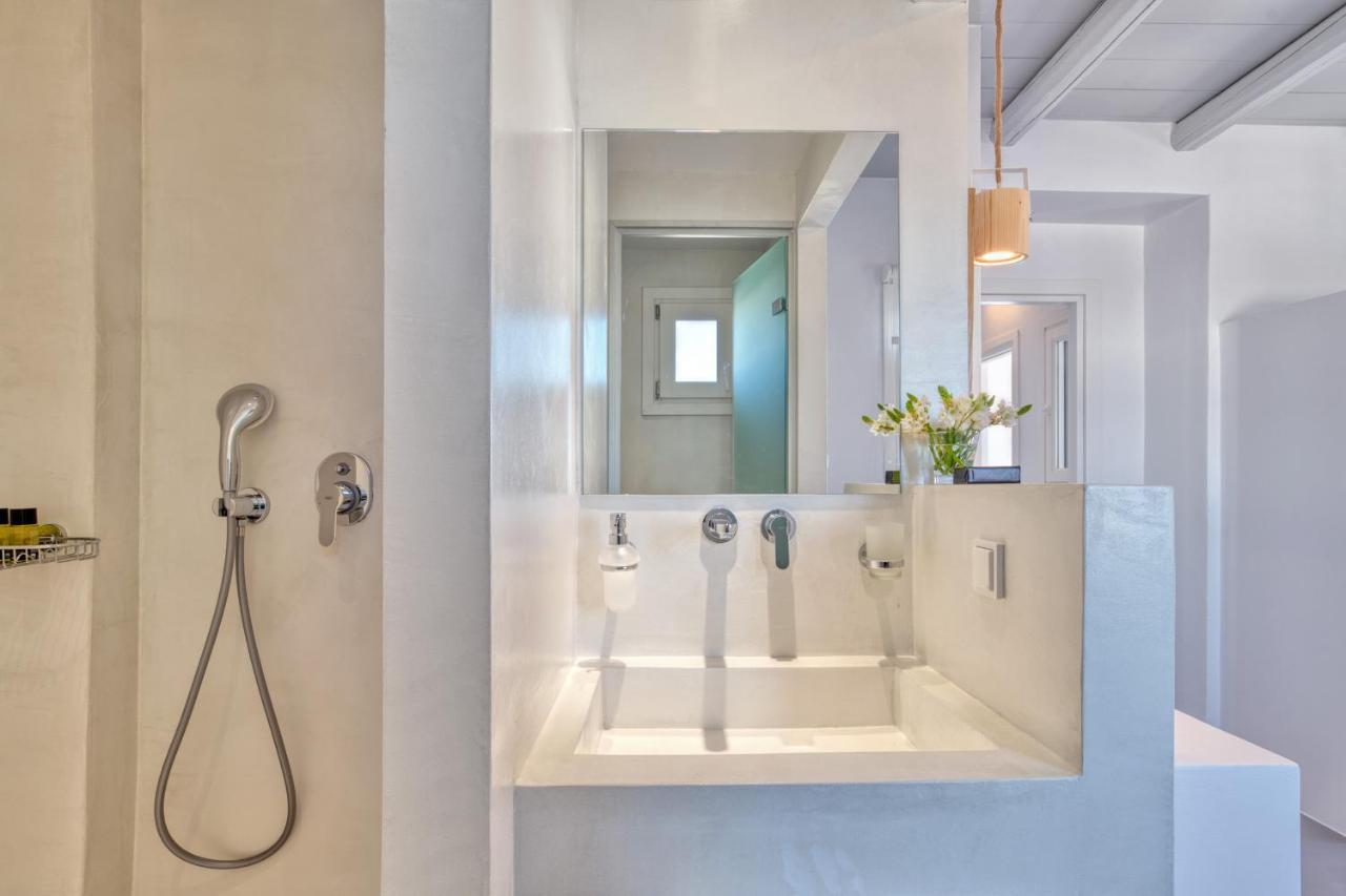 White Cliff Naousa Ngoại thất bức ảnh